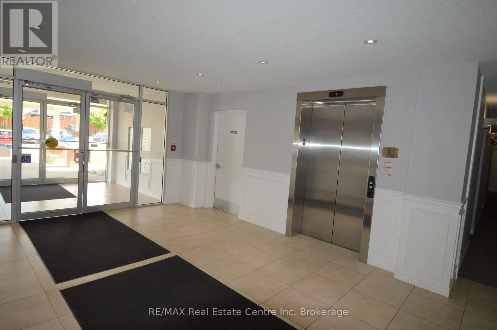 Apartment for rent: 202 - 415 Grange Road E, Guelph, Ontario N1E 0C4