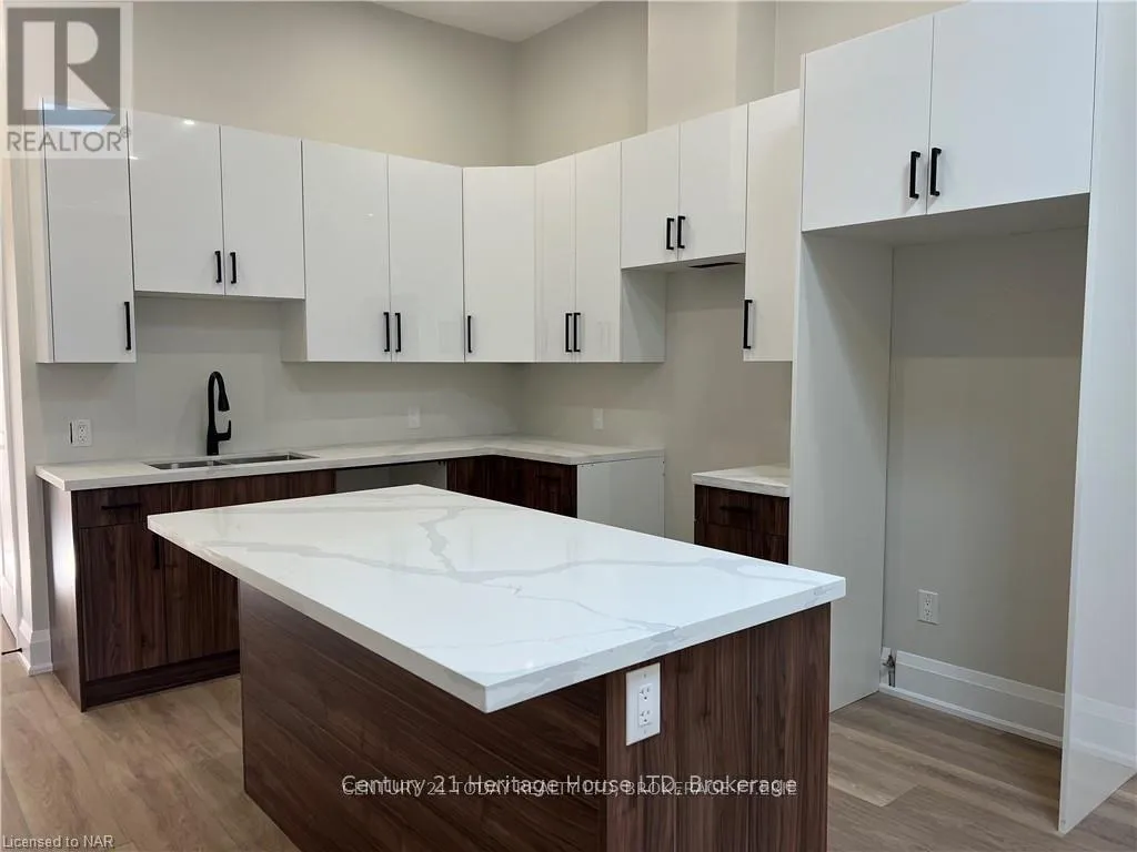 202 - 43 Jarvis Street, Fort Erie, Ontario L2A 2S3