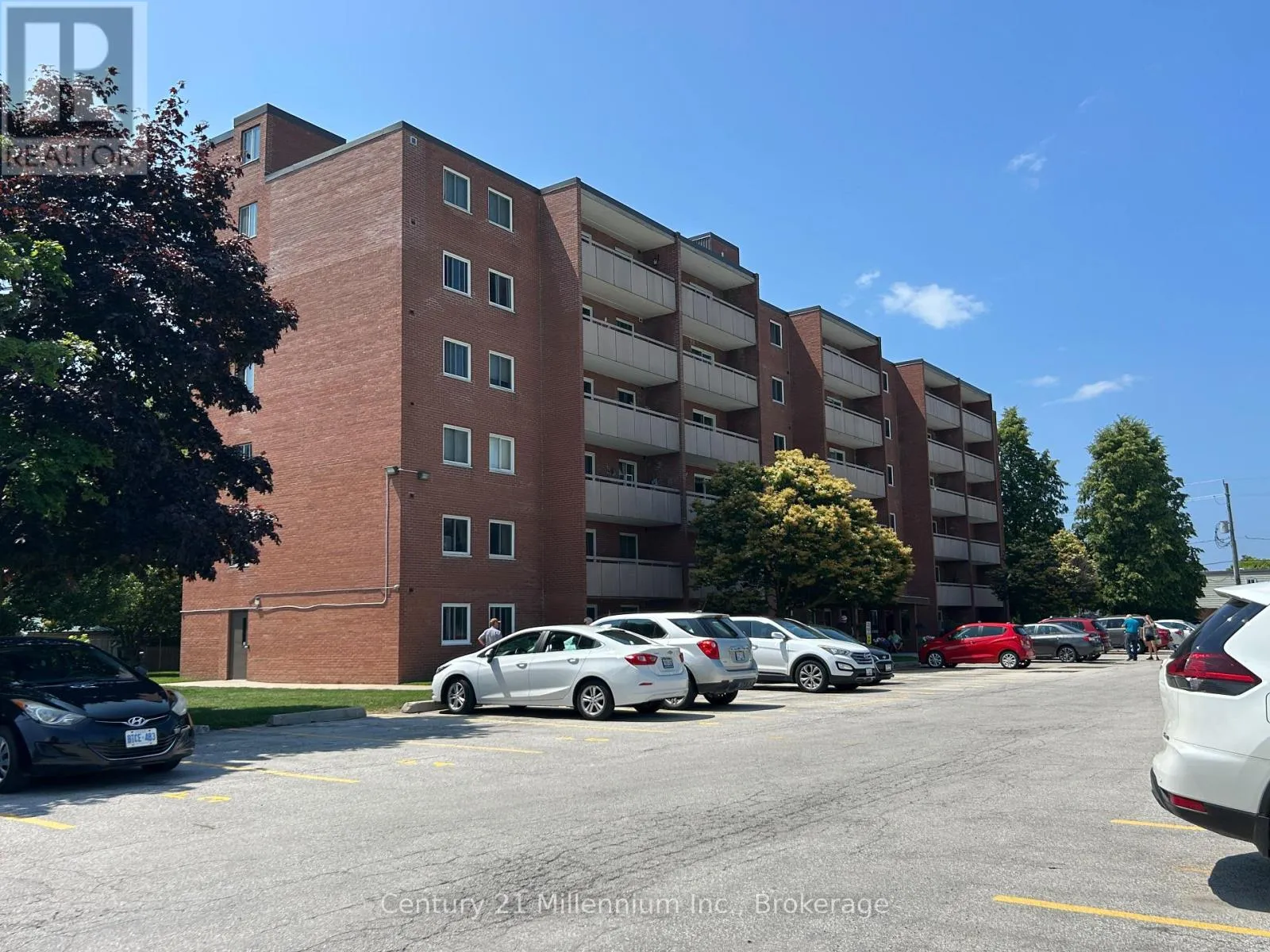 Apartment for rent: 202 - 460 Ontario Street, Collingwood, Ontario L9Y 4E5