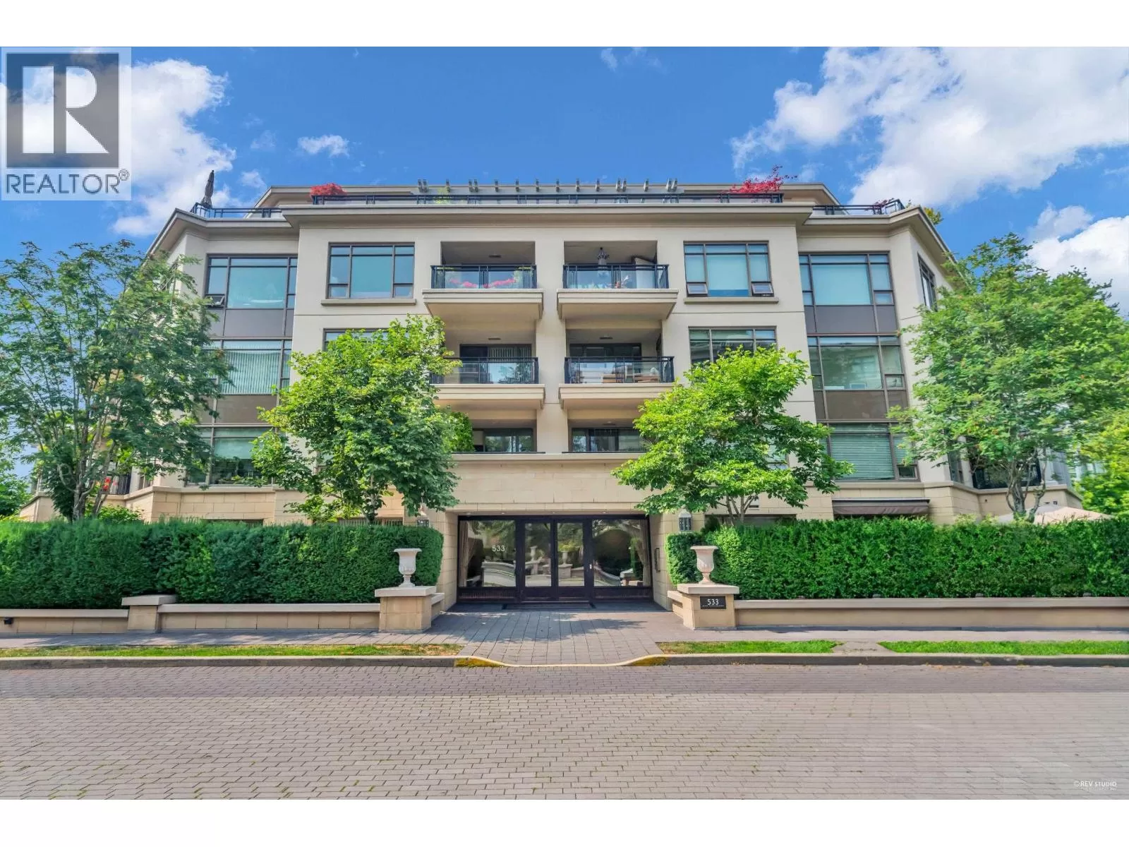 Apartment for rent: 202 533 Waters Edge Crescent, West Vancouver, British Columbia V7T 0A2