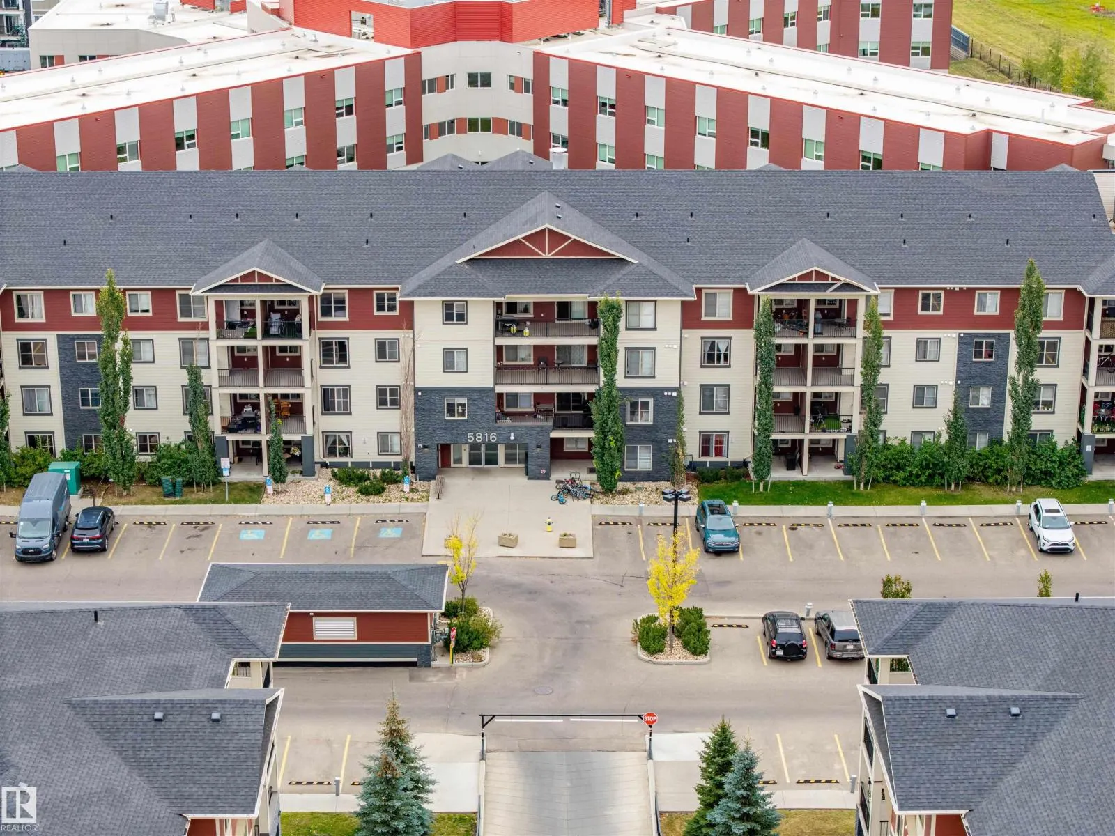 Apartment for rent: #202 5816 Mullen Pl Nw, Edmonton, Alberta T6R 0W3