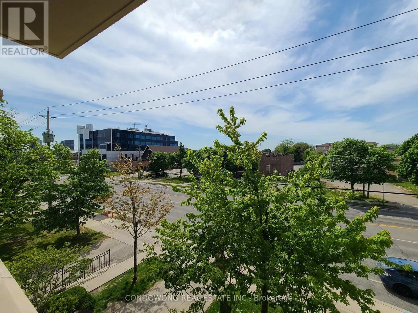 Apartment for rent: 202 - 676 Sheppard Avenue E, Toronto, Ontario M2K 3E7