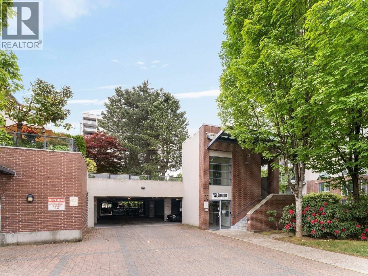 Row / Townhouse for rent: 202 7220 Greenford Avenue, Burnaby, British Columbia V5E 4J8