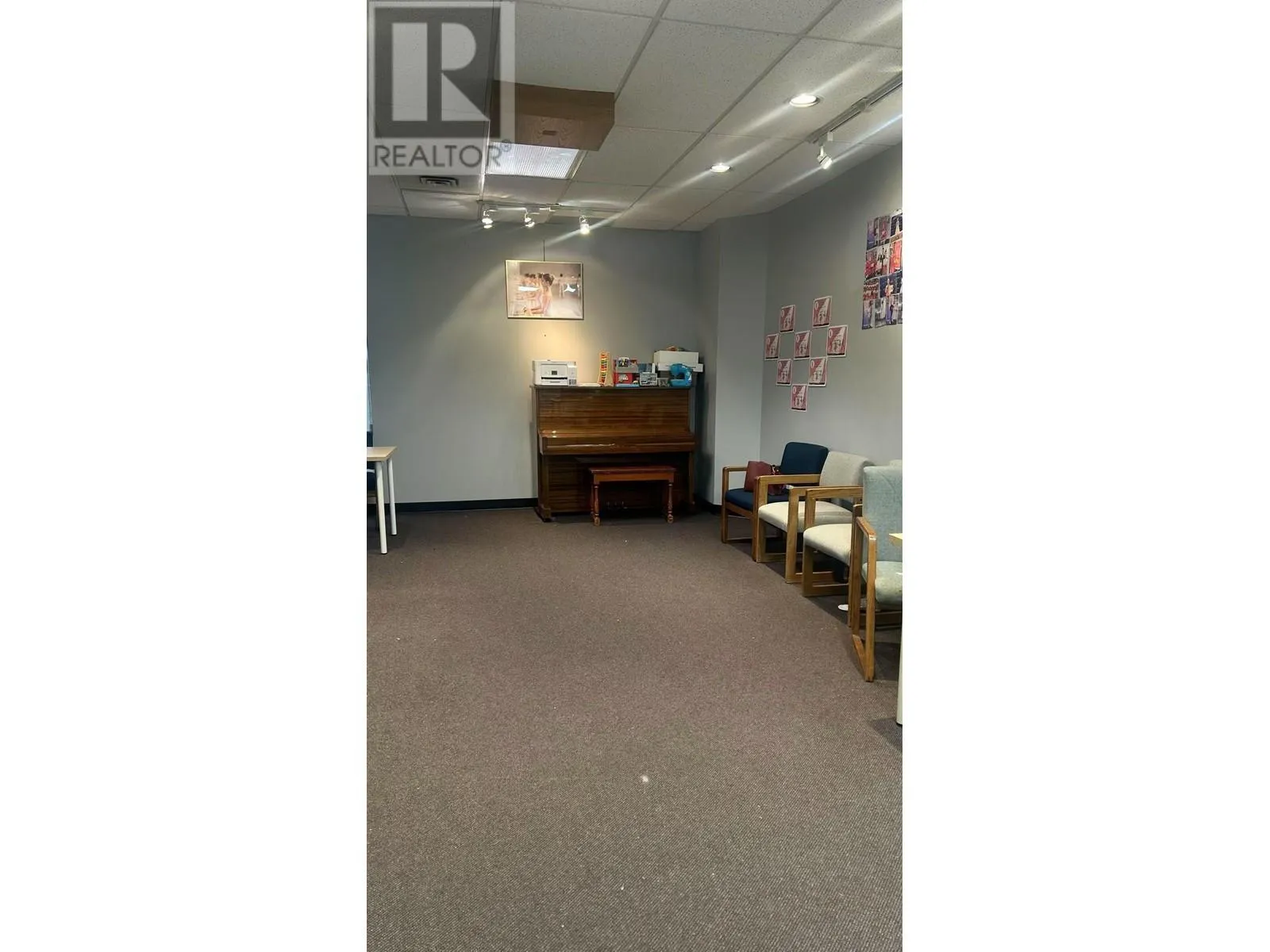 202 7857 6th Street, Burnaby, British Columbia V3N 3N4