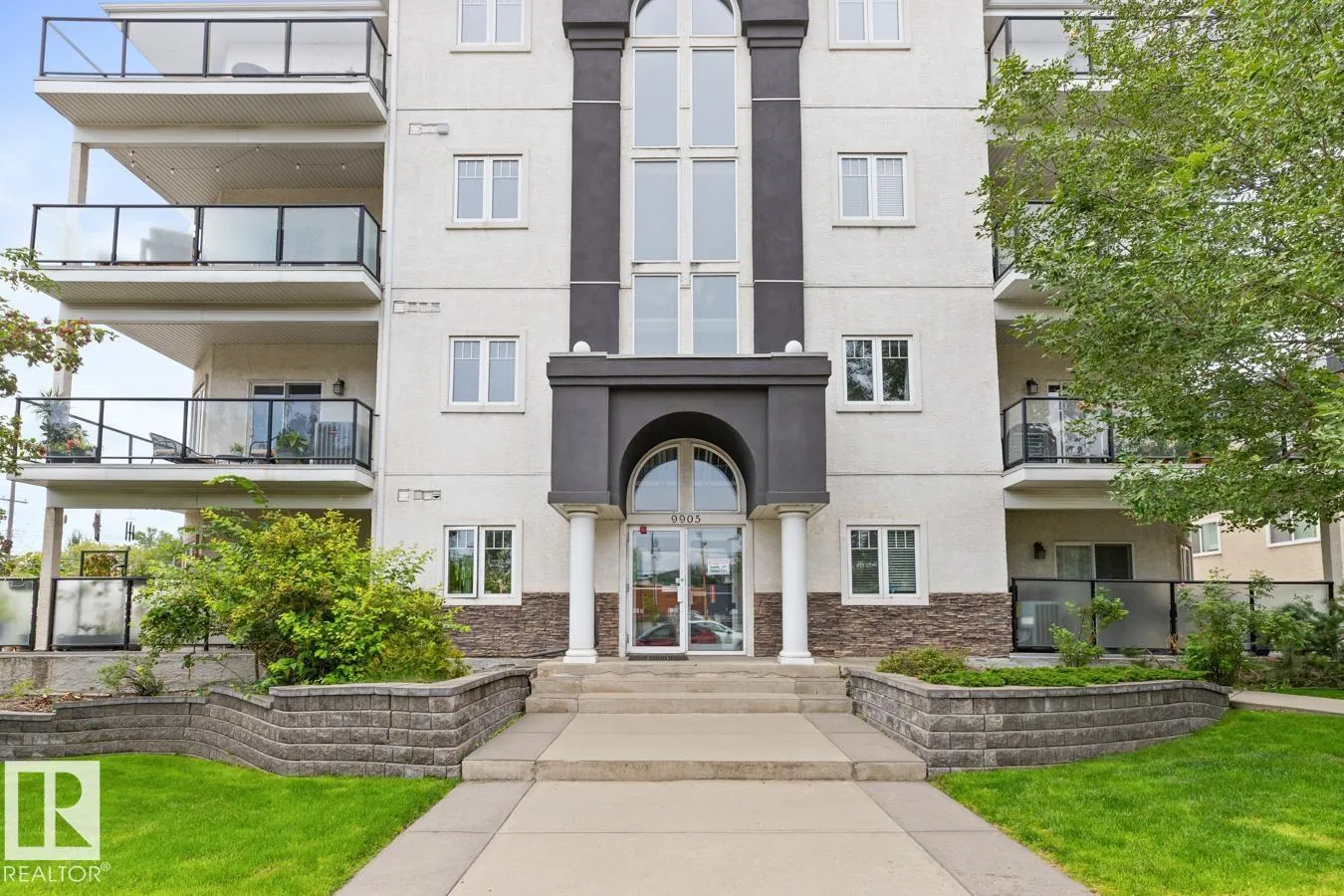 Apartment for rent: #202 9905 81 Av Nw, Edmonton, Alberta T6E 1W5