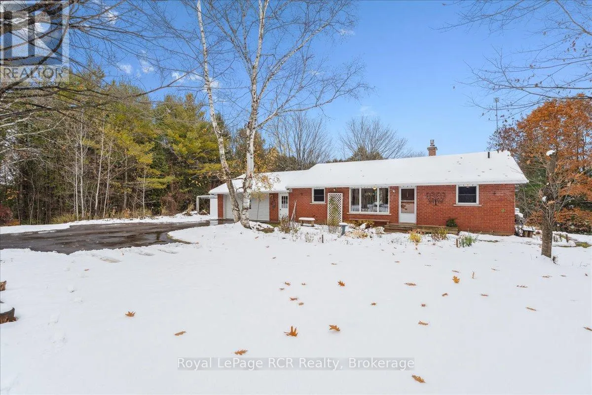 House for rent: 202 Gore Crescent, Chatsworth, Ontario N0H 1G0