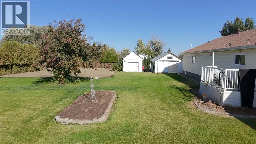 Manufactured Home for rent: 202 James Avenue, Taber, Alberta T1G 2E4