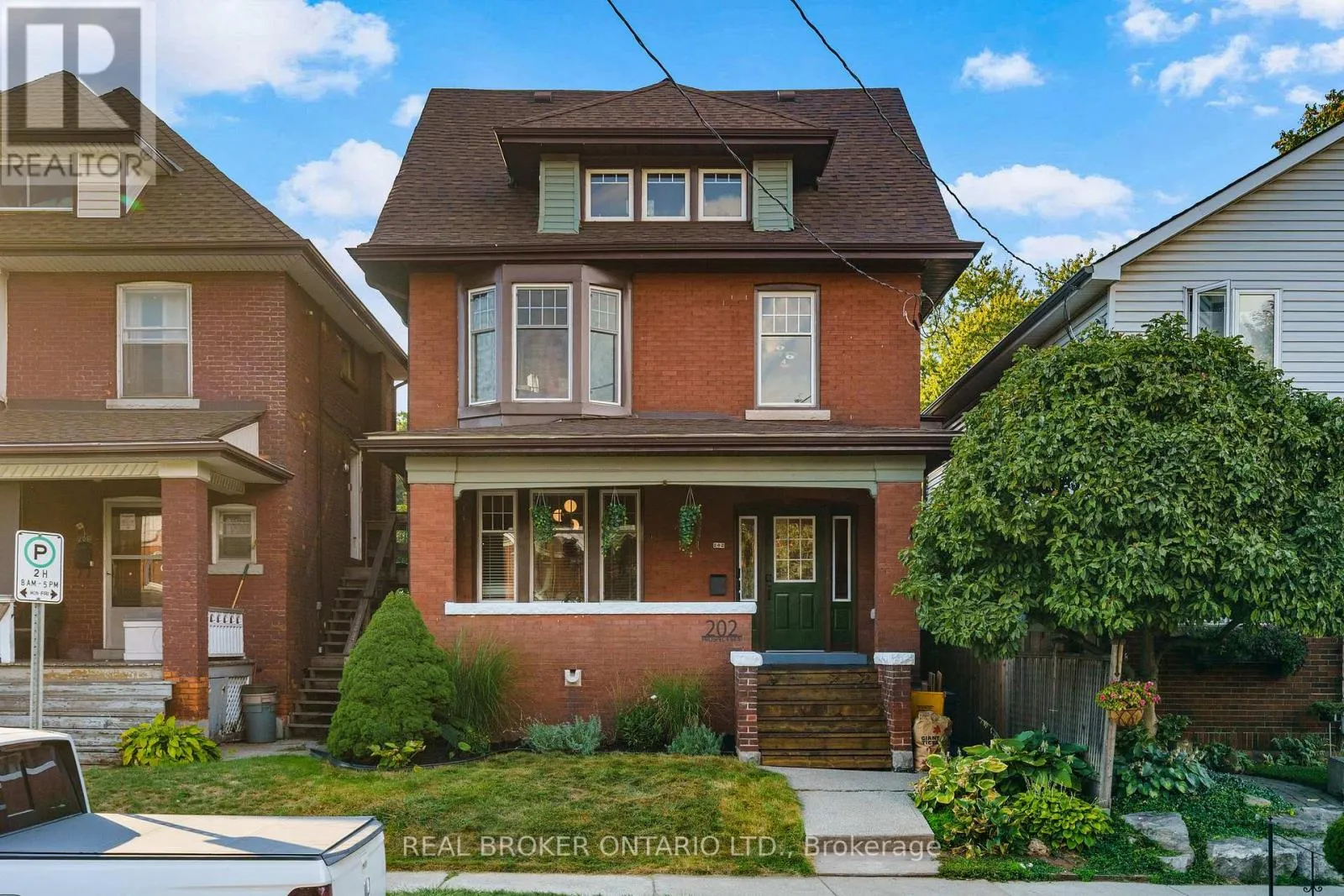 House for rent: 202 Prospect Street S, Hamilton, Ontario L8M 2Z7