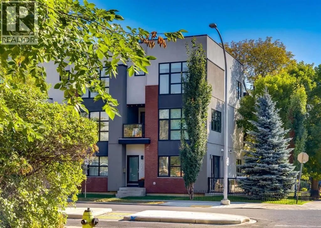 Row / Townhouse for rent: 2020 2 Street Sw, Calgary, Alberta T2S 1S3