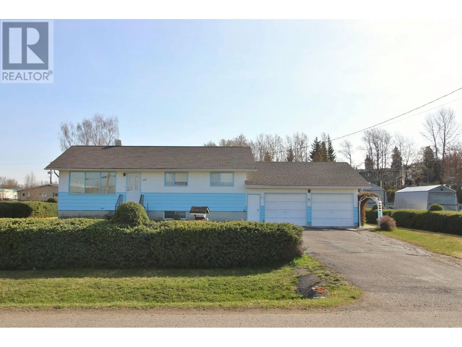 House for rent: 2020 Nadina Avenue, Houston, British Columbia V0J 1Z0