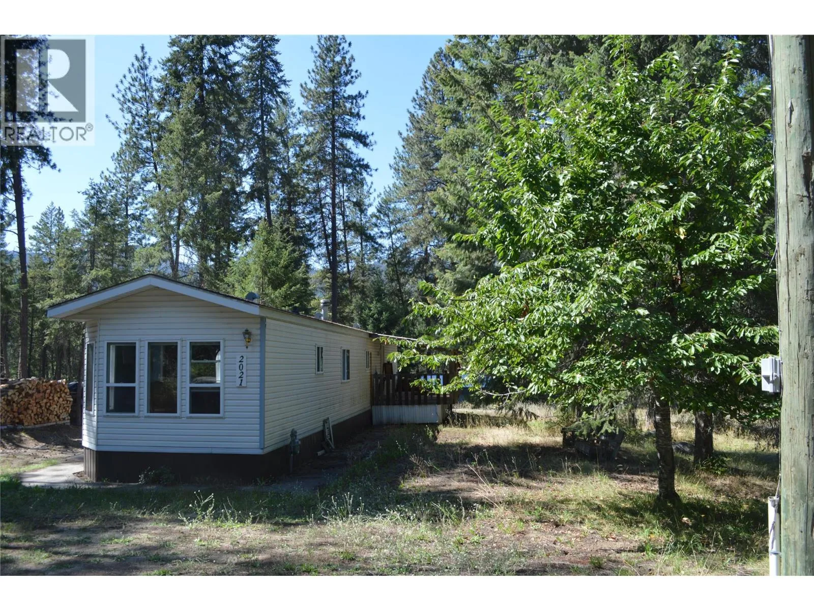 Manufactured Home for rent: 2021 Fife Road, Christina Lake, British Columbia V0H 1E3
