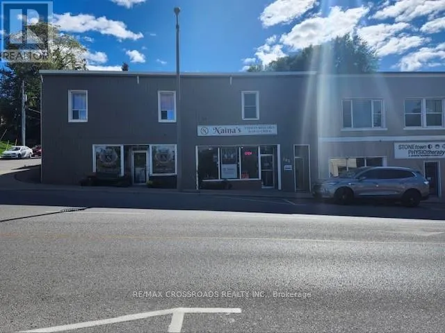 Residential Commercial Mix for rent: 202-204 Queen Street E, St. Marys, Ontario N4X 1C1