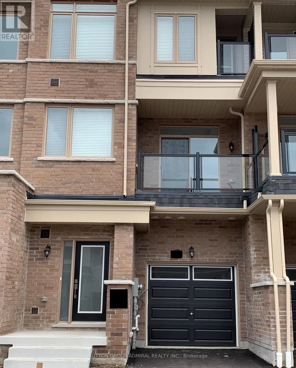 Row / Townhouse for rent: 2023 Cameron Lott Crescent, Oshawa, Ontario L1L 0S1
