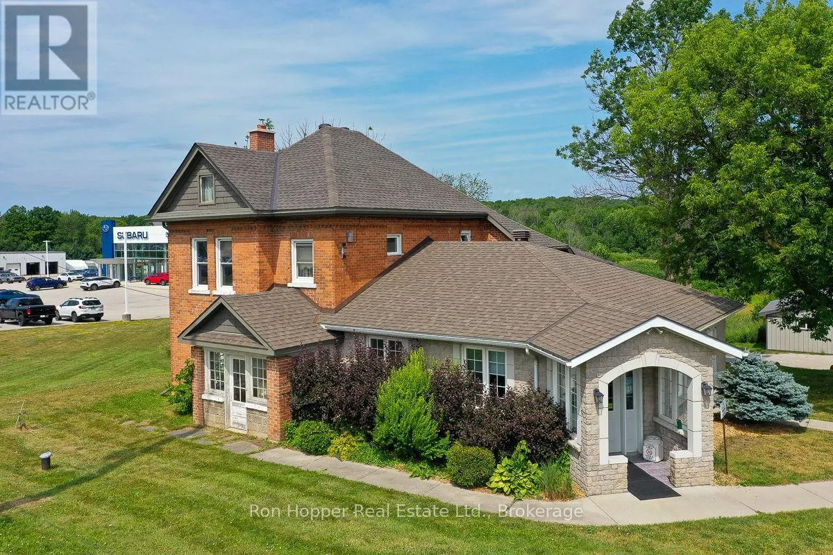 202421 Highway 21 N, Georgian Bluffs, Ontario N4K 5N7