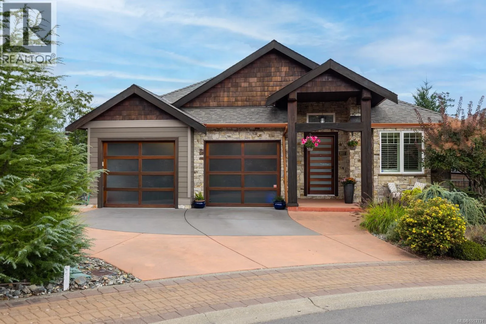 House for rent: 2027 Hedgestone Lane, Langford, British Columbia V9B 6V2