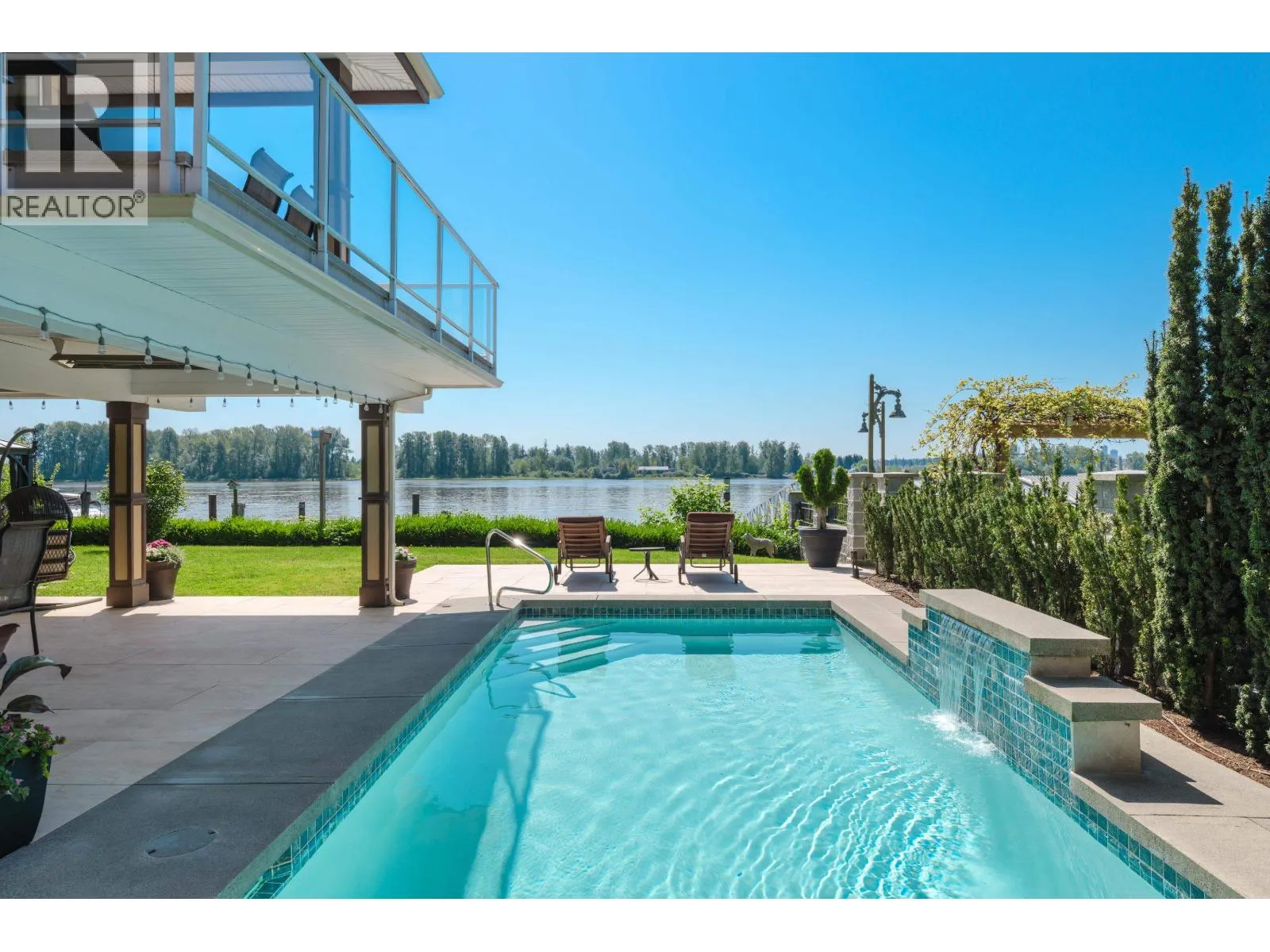 House for rent: 20282 Wharf Street, Maple Ridge, British Columbia V2X 1A3