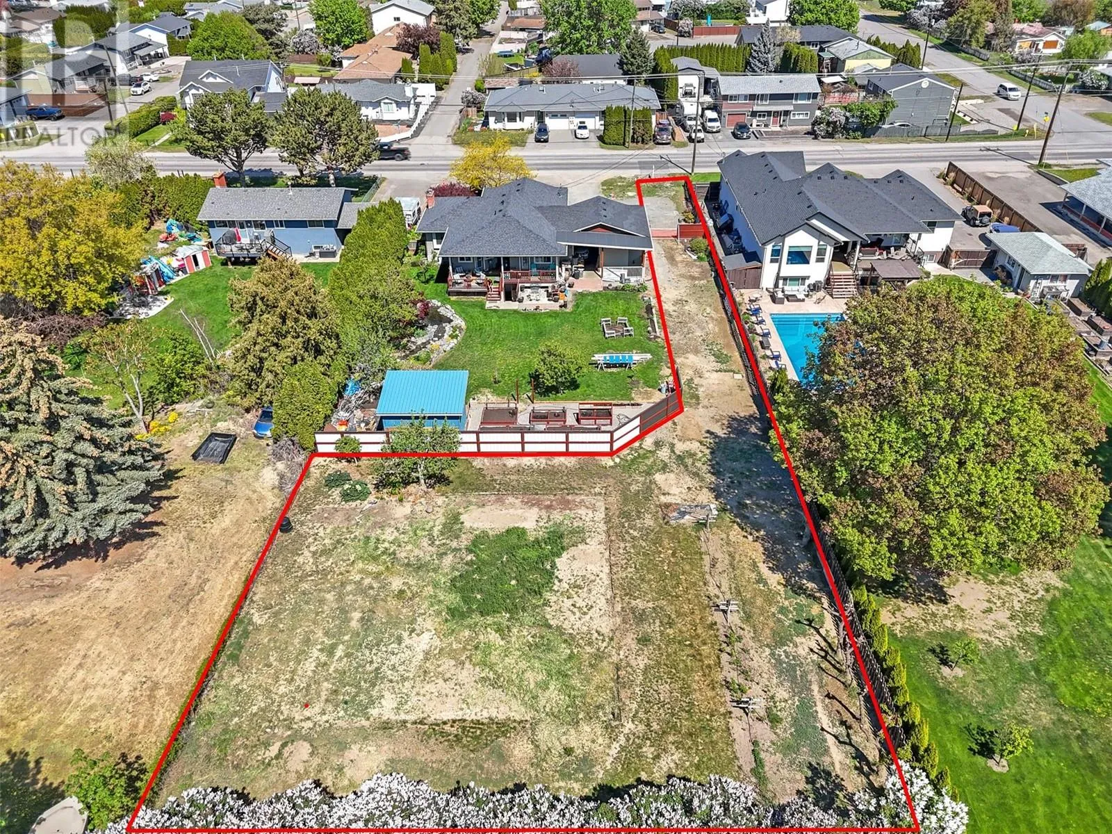 Other for rent: 2029 Parkcrest Avenue, Kamloops, British Columbia V2B 4X2