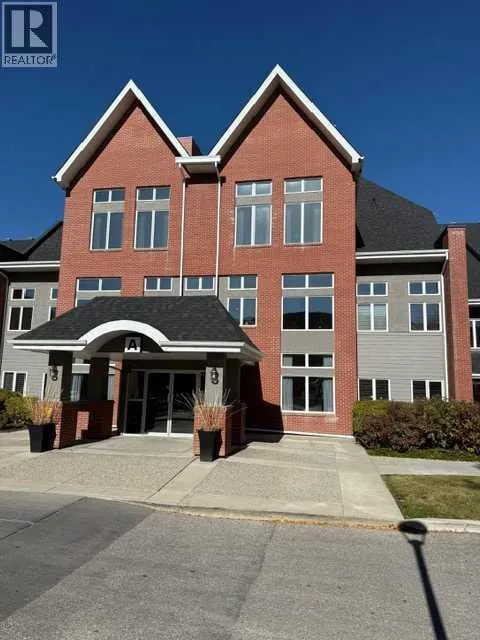 Apartment for rent: 203, 15 Everstone Drive Sw, Calgary, Alberta T2Y 5B5