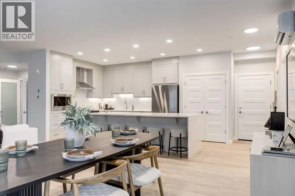 Apartment for rent: 203, 175 Wolf Hollow Crescent Se, Calgary, Alberta X0X 0X0