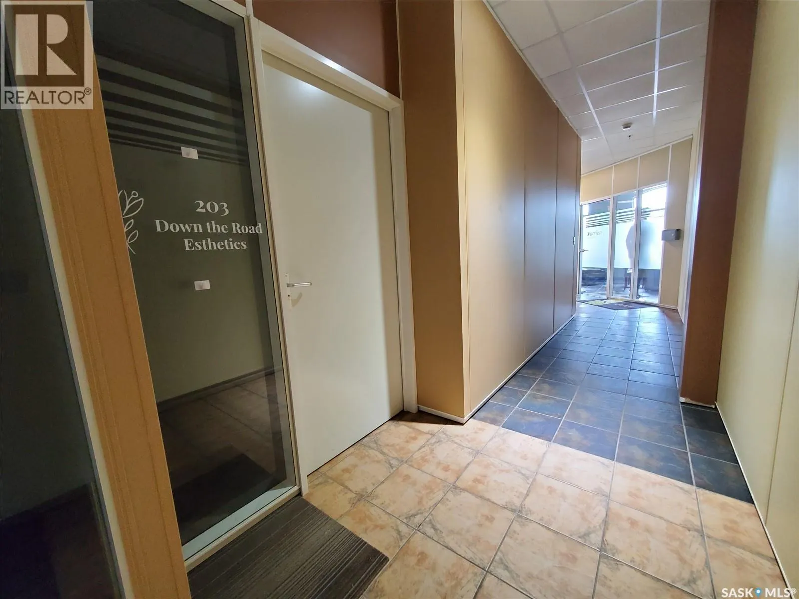 Offices for rent: 203 245 Central Avenue N, Swift Current, Saskatchewan S9H 0L3