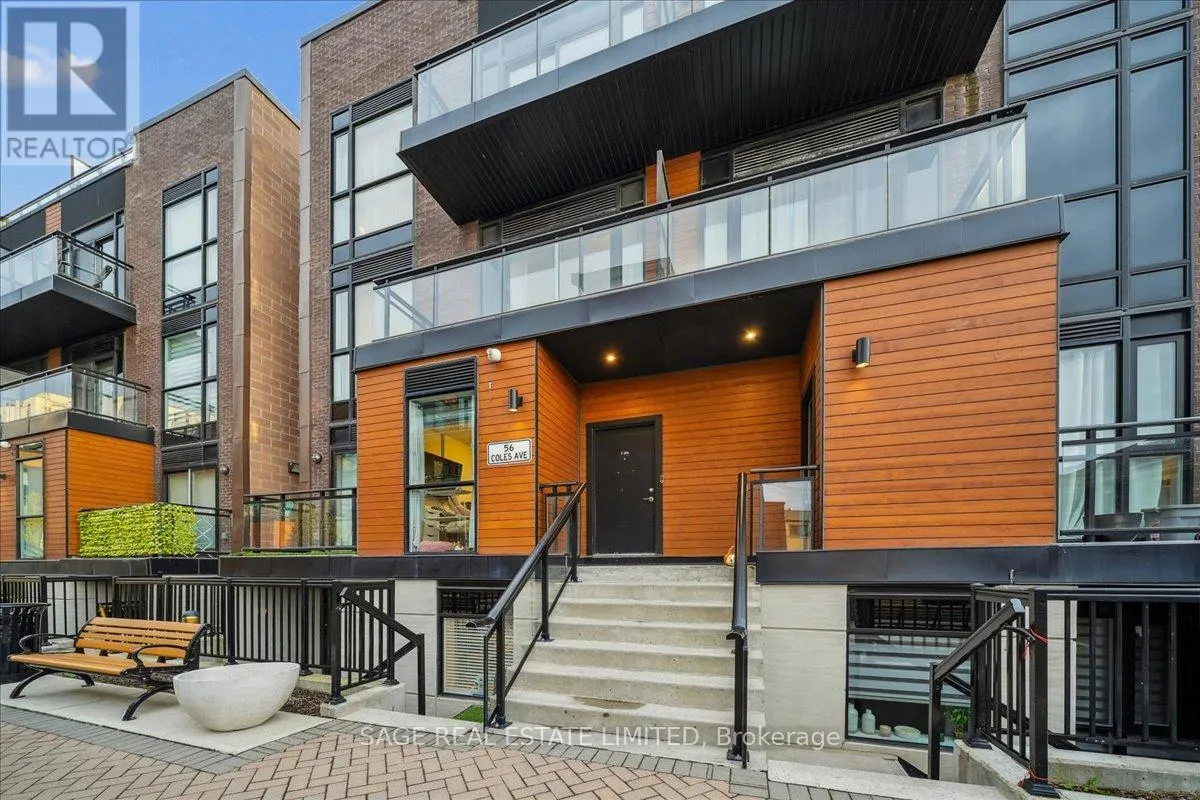 Row / Townhouse for rent: 203 - 56 Coles Avenue, Vaughan, Ontario L4L 0J1