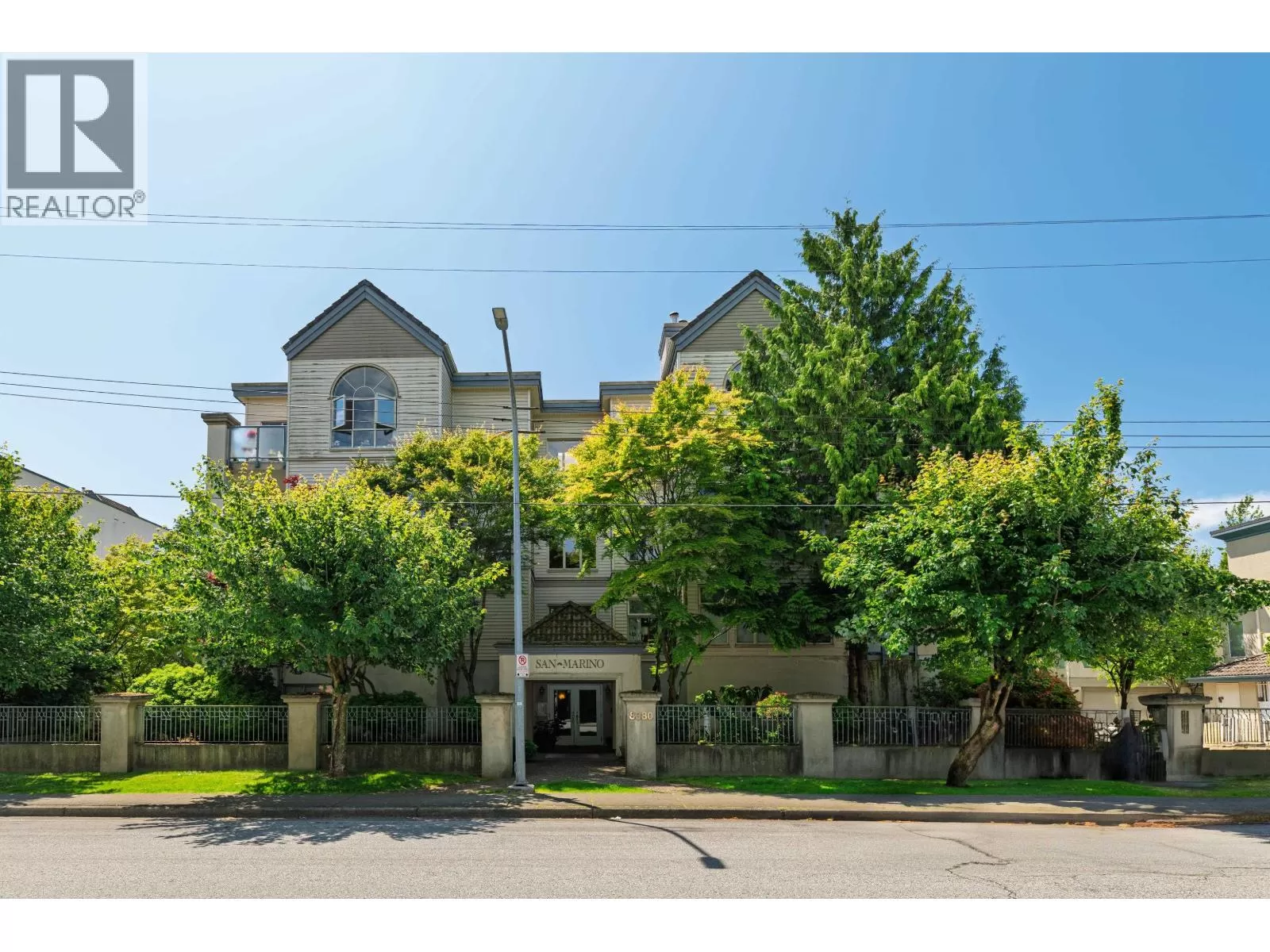 Apartment for rent: 203 8380 Jones Road, Richmond, British Columbia V6Y 1L6