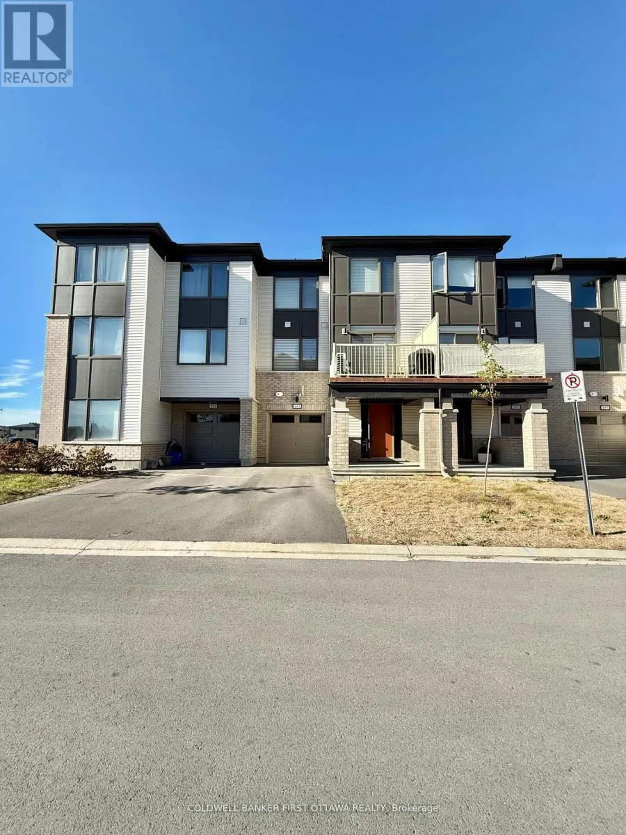 Row / Townhouse for rent: 203 Anyolite Private, Ottawa, Ontario K2J 7J3