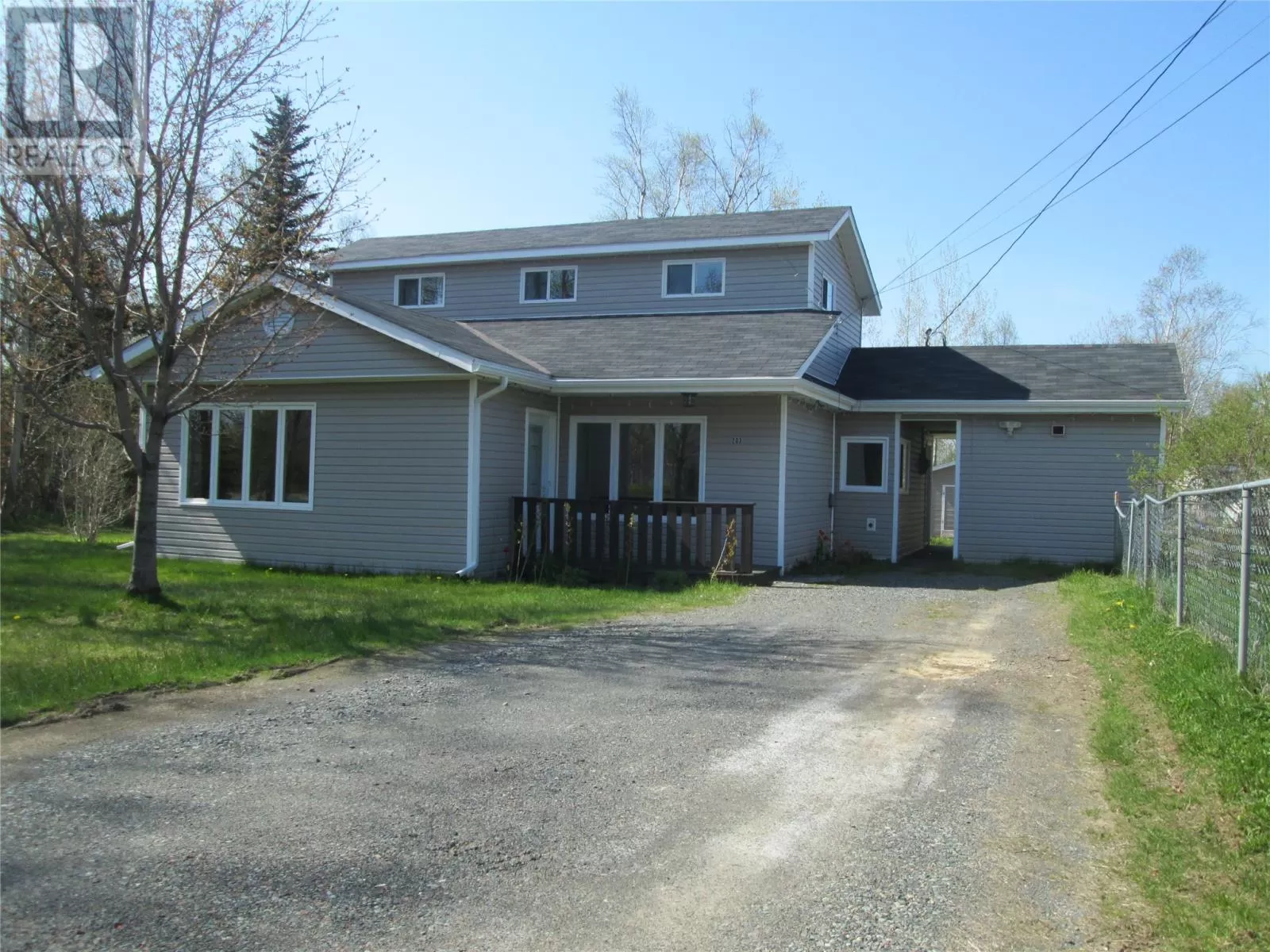 House for rent: 203 Grenfell Heights, Grand Falls Windsor, Newfoundland & Labrador A2A 2J2