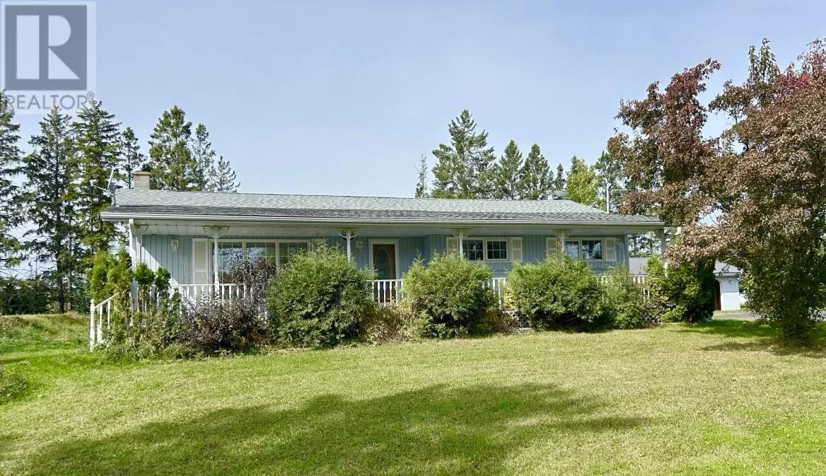 203 Hwy 611n, Fort Frances, Ontario P9A 3M2