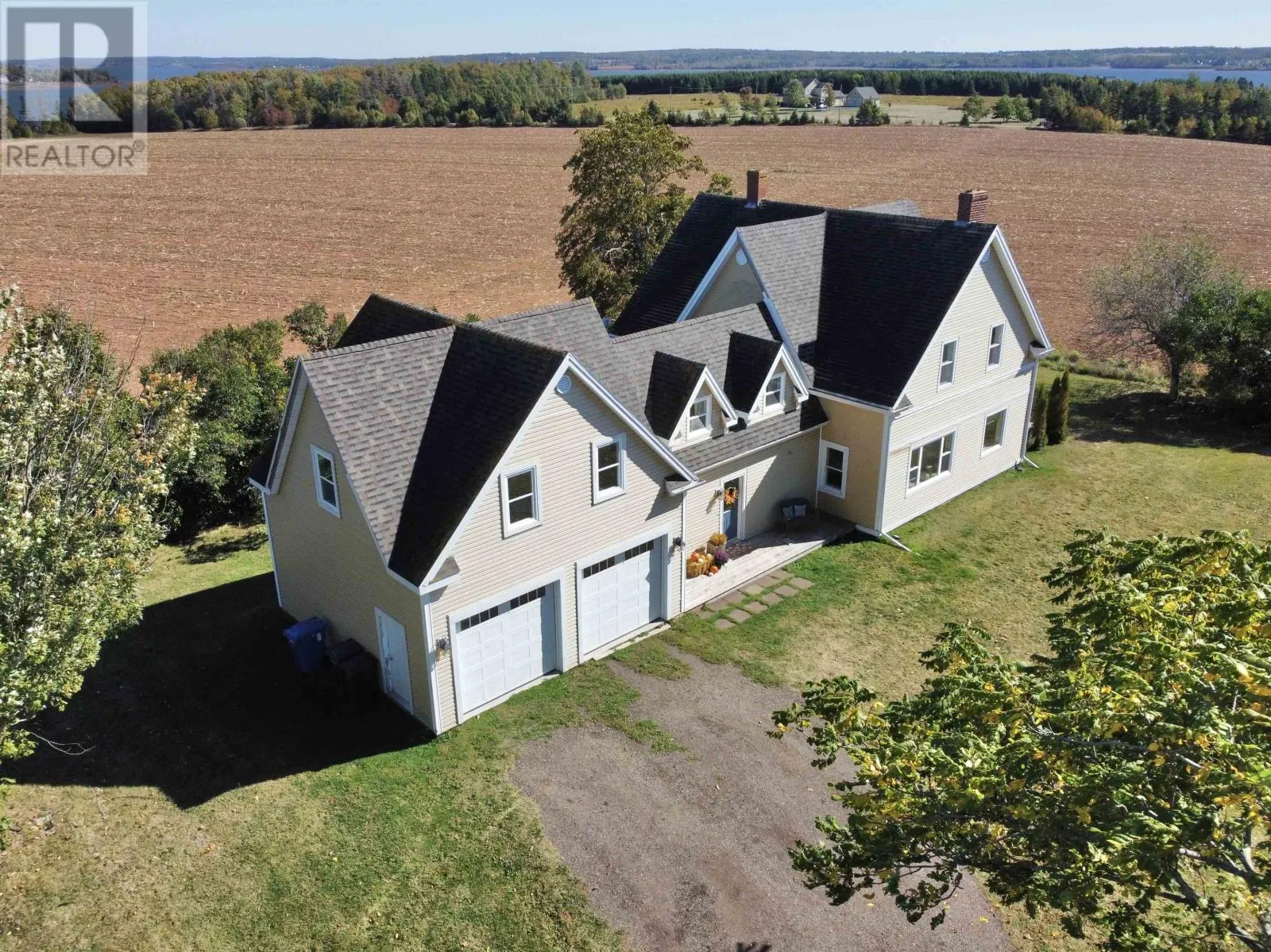 House for rent: 203 Hyde Point Road, Meadowbank, Prince Edward Island C0A 1H1