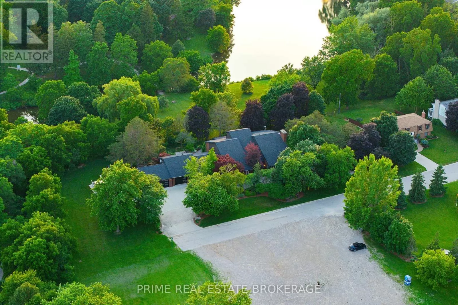 House for rent: 203 Riverside Drive, South Huron, Ontario N0M 1S3