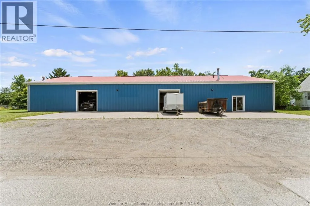 Warehouse for rent: 203 Sinasac Street East, Harrow, Ontario N0R 1G0