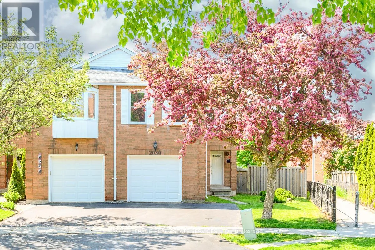 House for rent: 2030 Glenada Crescent, Oakville, Ontario L6H 4M5