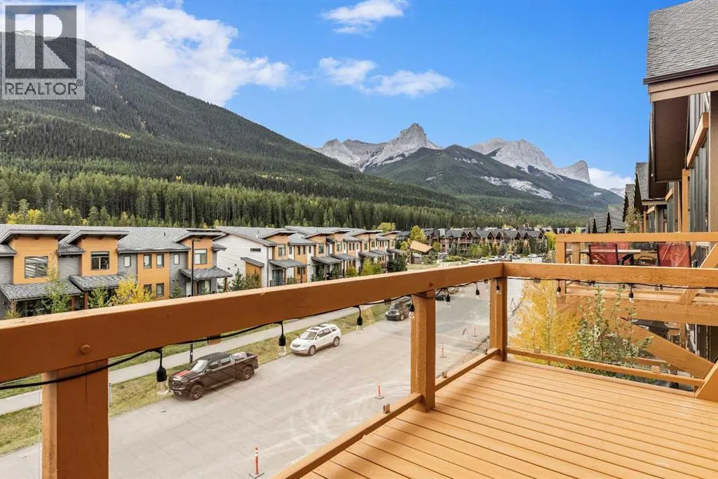 Row / Townhouse for rent: 204, 105 Stewart Creek Rise Sw, Canmore, Alberta T1W 0J5