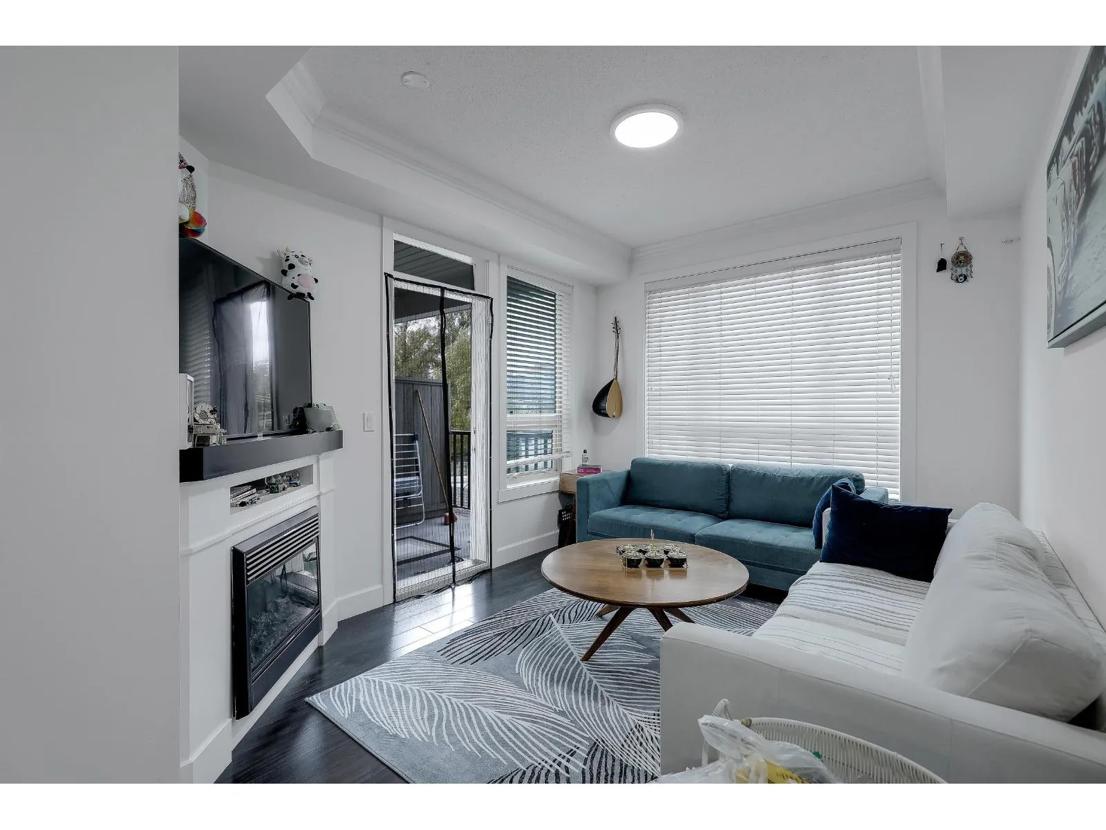 Apartment for rent: 204 13897 Fraser Highway, Surrey, British Columbia V3T 0G8