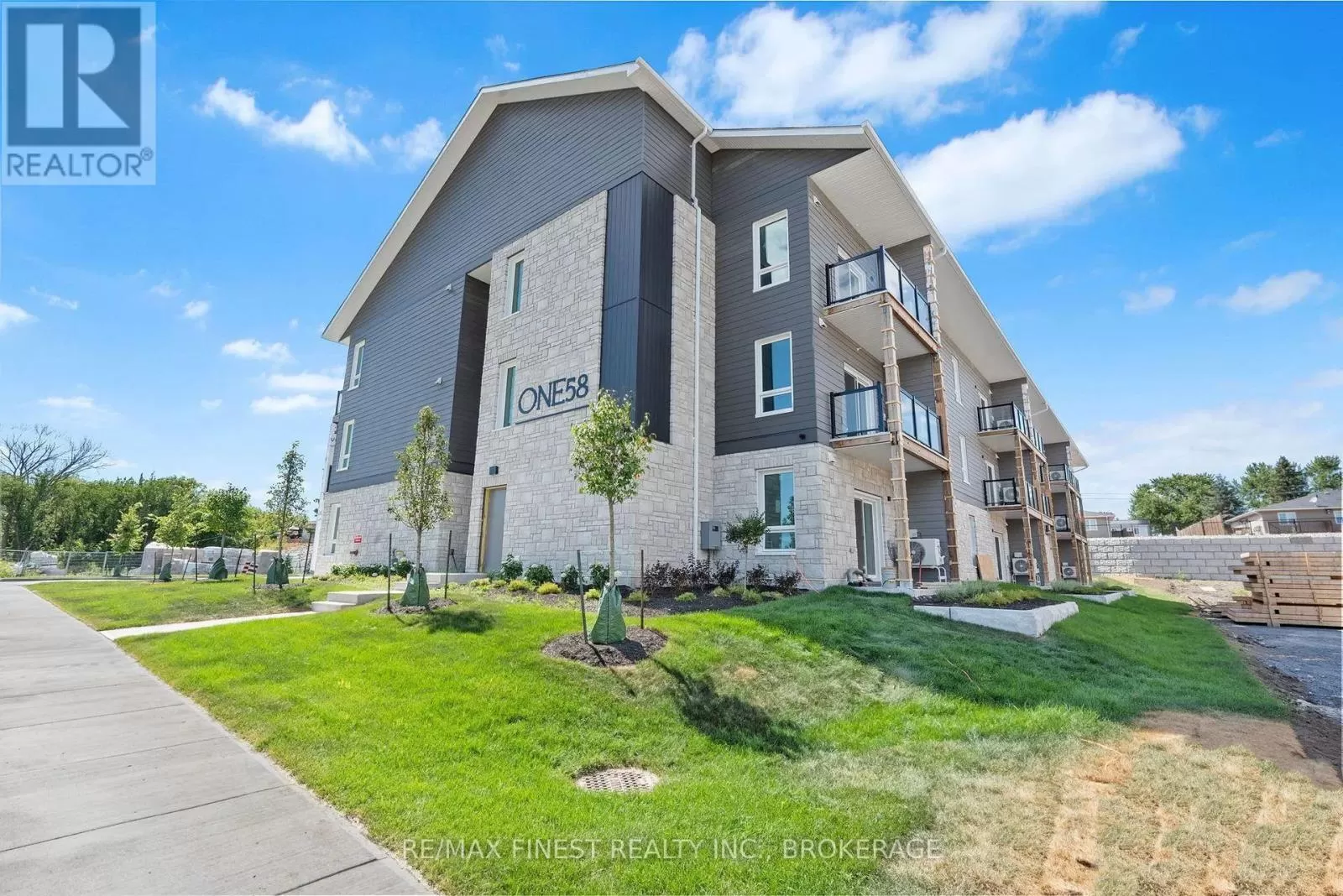 Other for rent: 204 - 158 Heritage Park Drive, Greater Napanee, Ontario K7R 3X8