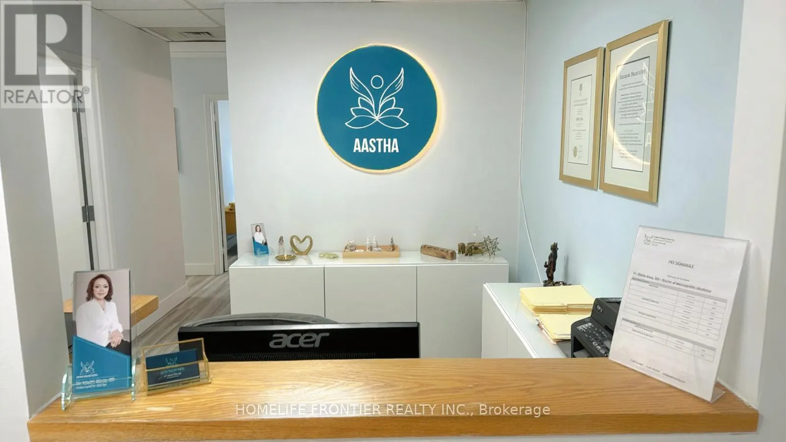 Offices for rent: 204 - 22 Richmond Street, Richmond Hill, Ontario L4C 3Y1