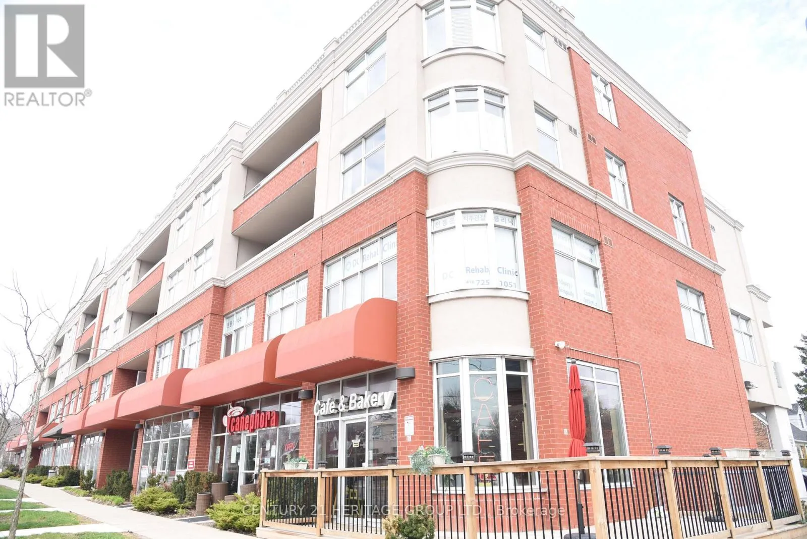 Offices for rent: 204 - 222 Finch Avenue W, Toronto, Ontario M2R 1M6