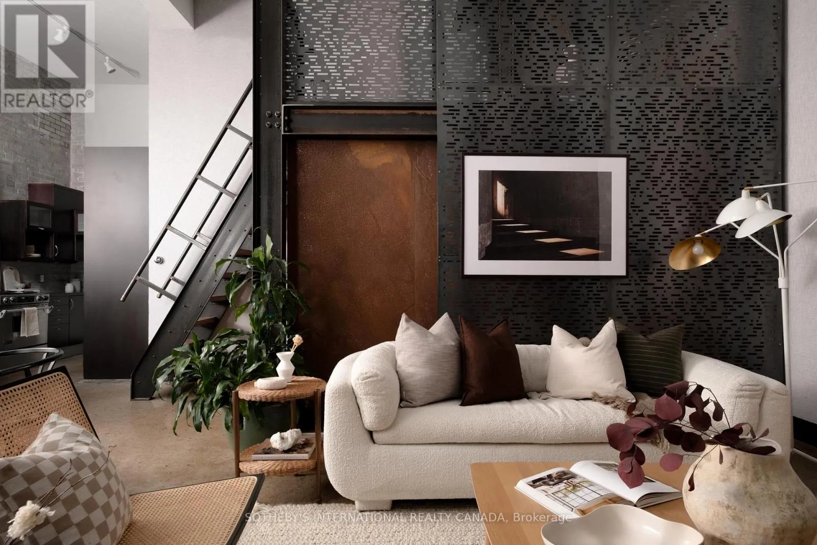 Apartment for rent: 204 - 264 Seaton Street, Toronto, Ontario M5A 2T4