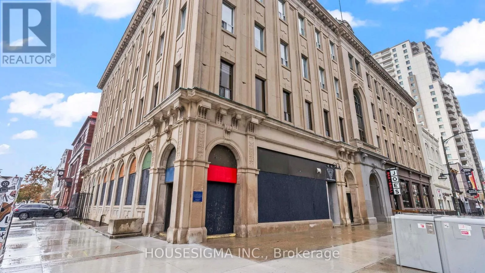 Apartment for rent: 204 - 272 Dundas Street, London East, Ontario N6B 1T6