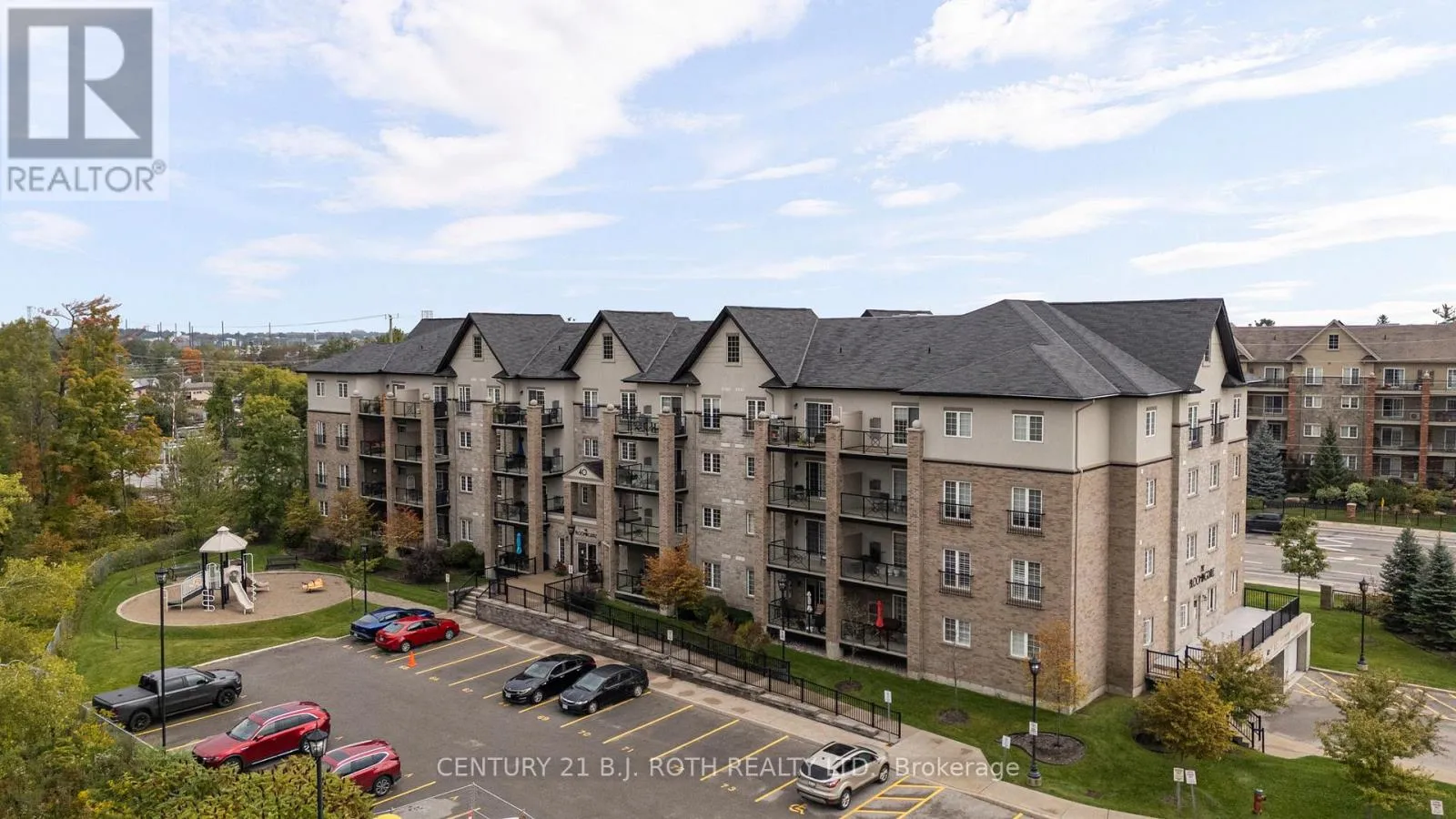 Apartment for rent: 204 - 40 Ferndale Drive S, Barrie, Ontario L4N 2L3