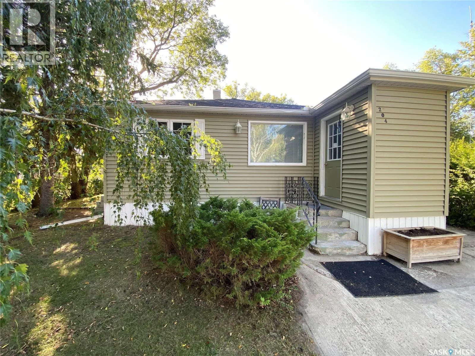 House for rent: 204 4th Street E, Carnduff, Saskatchewan S0C 0S0