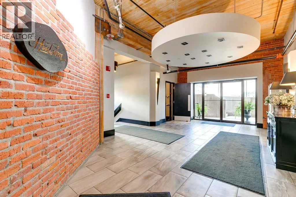 Apartment for rent: 204, 535 10 Avenue Sw, Calgary, Alberta T2K 0A8