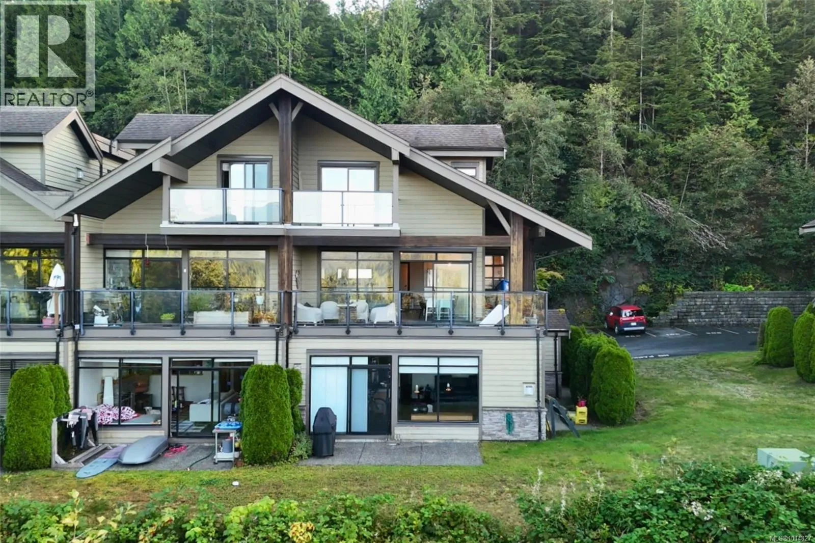 Apartment for rent: 204 591 Pfeiffer Cres, Tofino, British Columbia V0R 2Z0