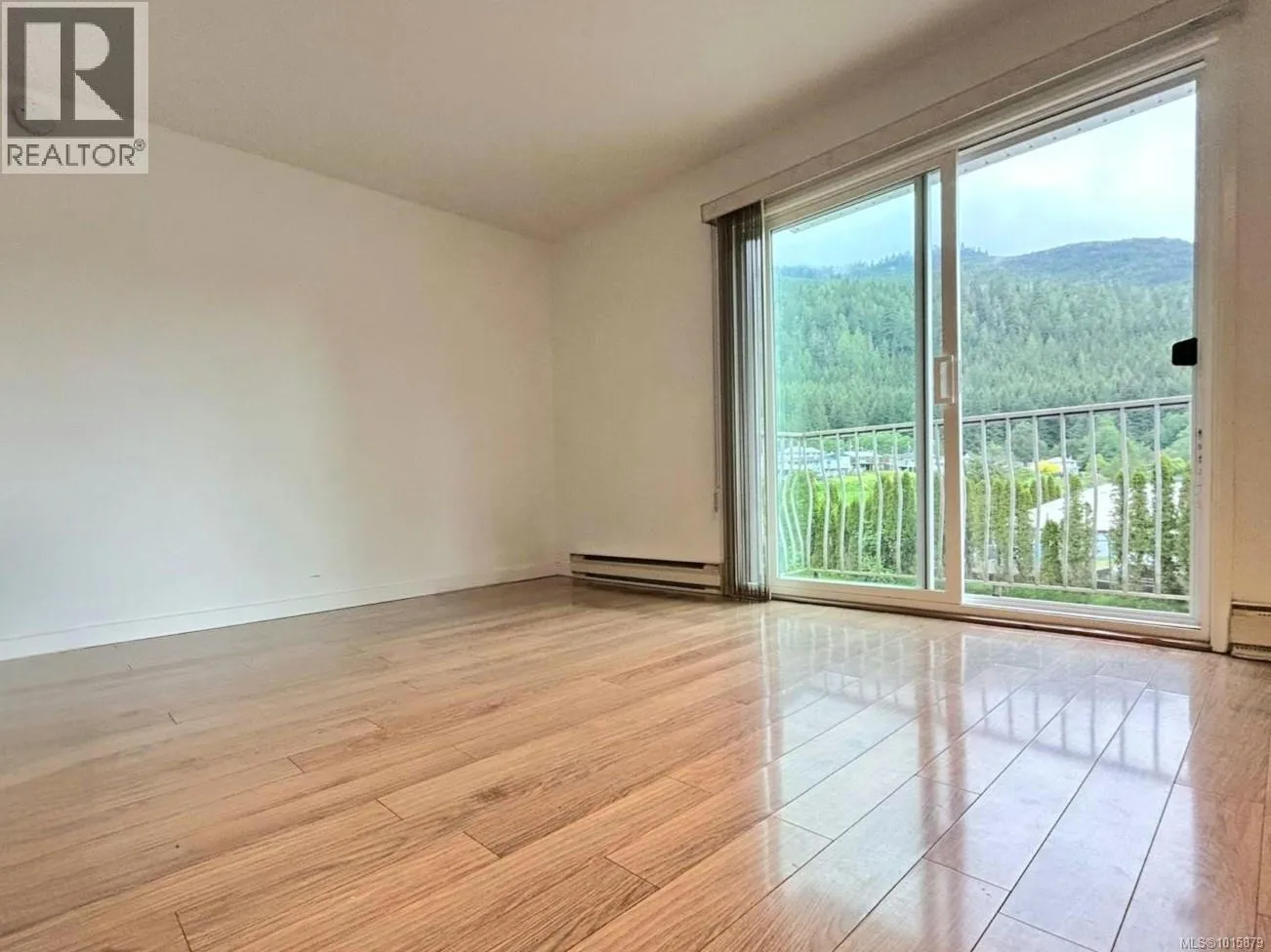 Apartment for rent: 204 611 Macmillan Dr, Sayward, British Columbia V0P 1R0