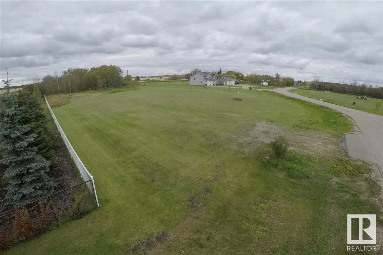 No Building for rent: 204 61305 Rg Rd 455, Rural Bonnyville M.D., Alberta T9N 2G9