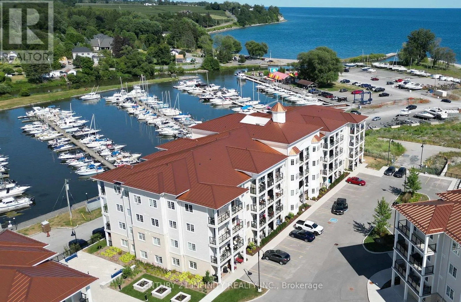 Apartment for rent: 204 - 70 Shipway Avenue, Clarington, Ontario L1B 0V7