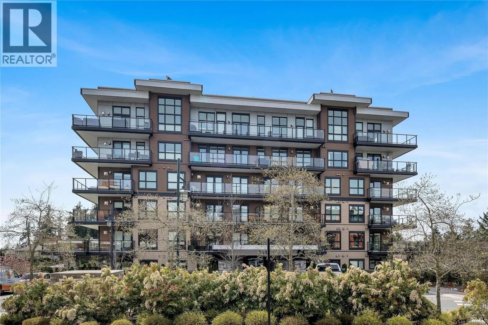 Apartment for rent: 204 741 Travino Lane, Saanich, British Columbia V8Z 0G3