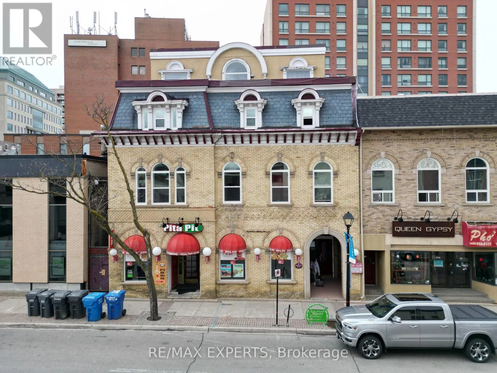 Other for rent: 204 - 8 Main Street S, Brampton, Ontario L6W 2C3