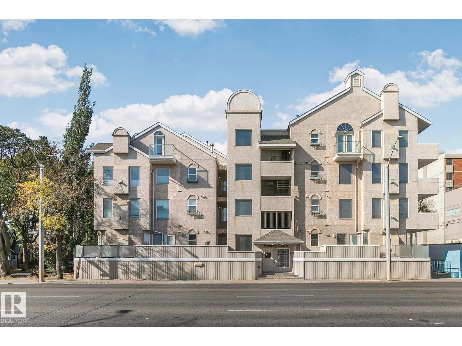 Apartment for rent: #204 8108 109 St Nw, Edmonton, Alberta T6G 2V7